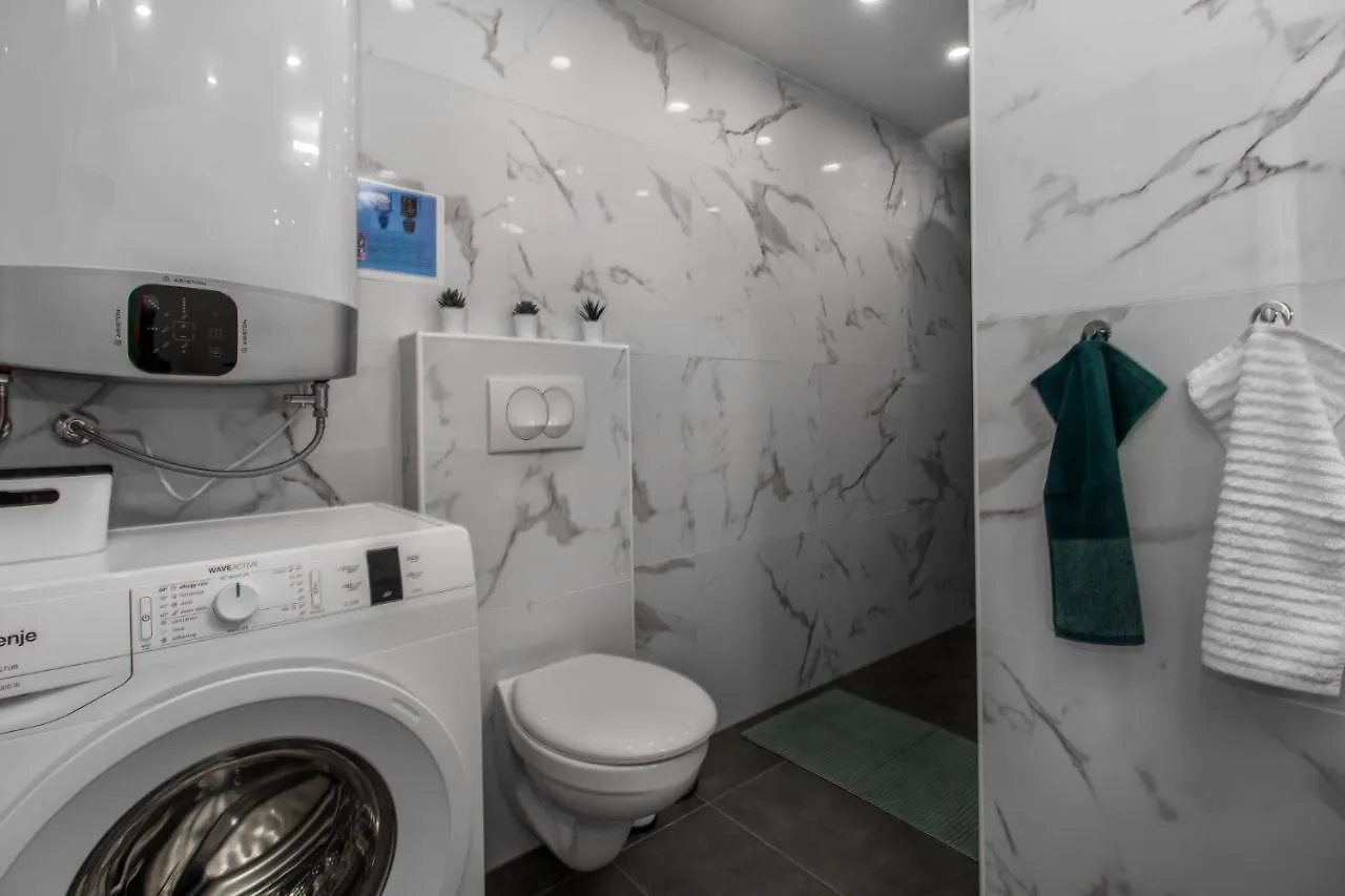 Apartment Mila Klenovica